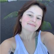 Profesora de apoyo escolar, enfocada en diferentes técnicas de estudio dependiendo de la materia cursada